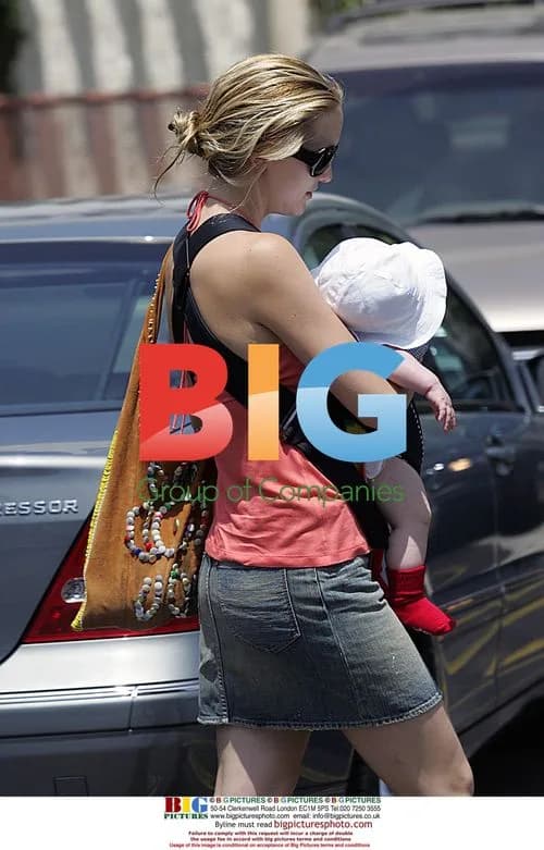 Kate Hudson Carries Sleeping Baby Ryder