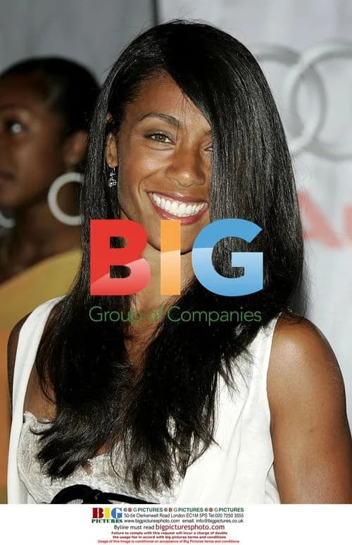 Jada Pinkett Smith at 'I, Robot' LA Premiere