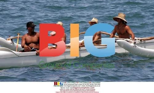 Britney Spears & Kevin Federline go canoeing in Hawaii