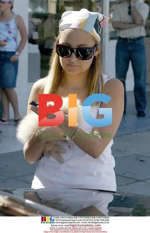 Nicole Richie Out Shopping with Dog