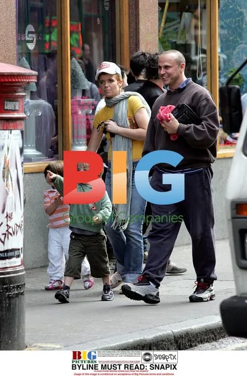 Patsy Palmer Out with Family