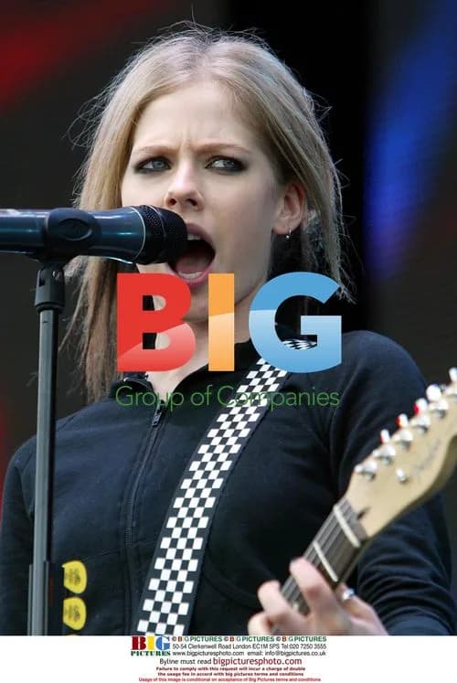 Avril Lavigne performing at Party In The Park
