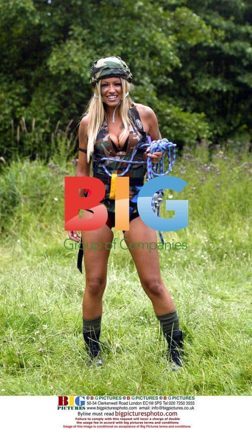 Jodie Marsh Paraglides for Charity