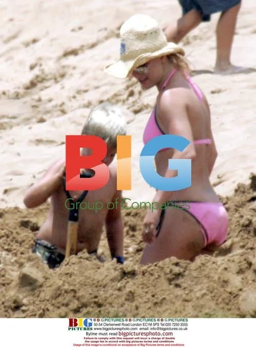 Britney Spears & Kevin Federline Buried in Sand