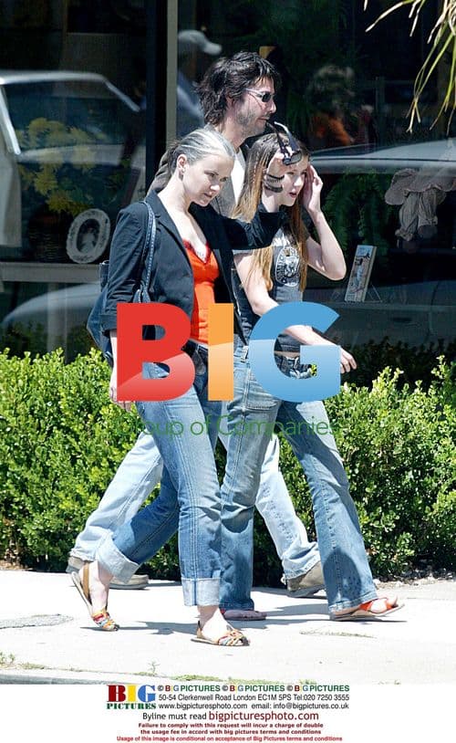 Keanu Reeves with sister and niece