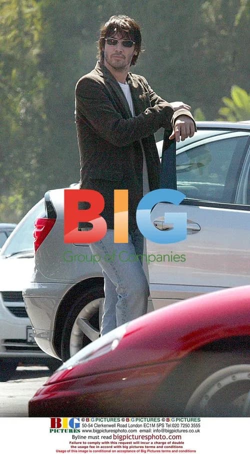 Keanu Reeves with sister and niece