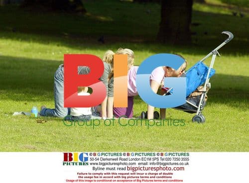 Natalie Appleton and Donna Air in the Park