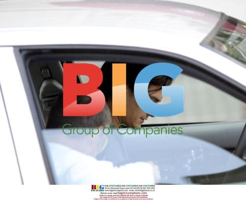 Orlando Bloom Filming 'Elizabethtown' in Kentucky