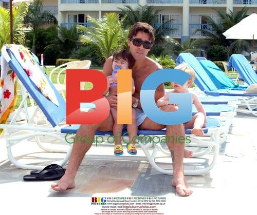 Deco Enjoys Family Holiday in Bahia, Brazil