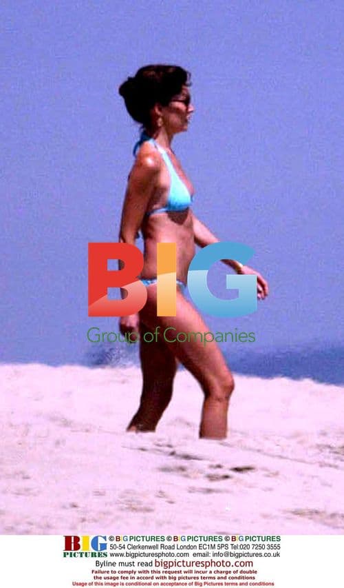 Lara Flynn-Boyle on Malibu Beach