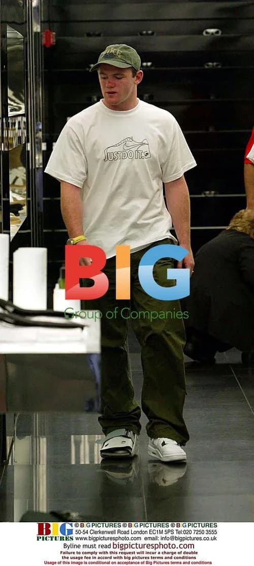 Wayne Rooney and Coleen McLoughlin Shopping in NYC