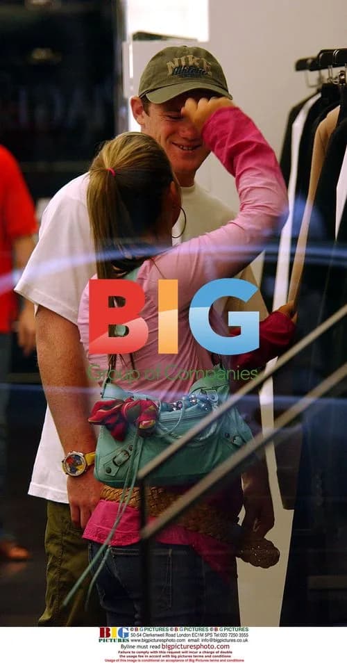 Wayne Rooney and Coleen McLoughlin Shopping in New York
