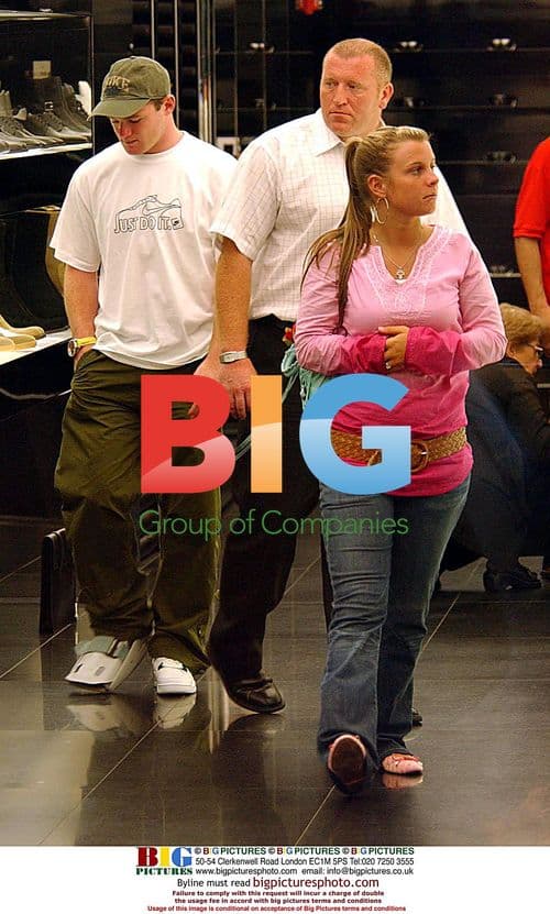 Wayne Rooney and Coleen McLoughlin Shopping in NYC