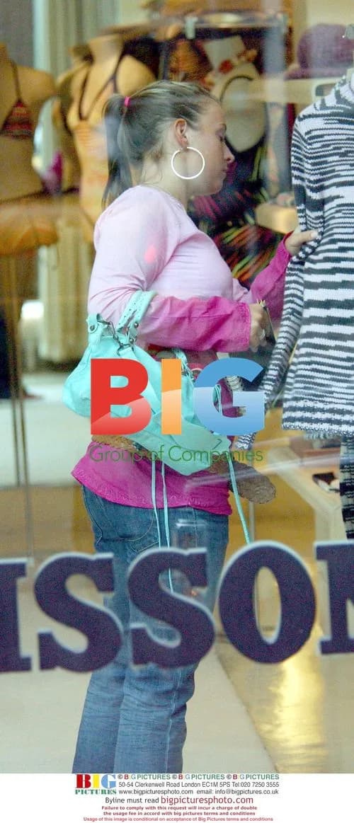 Wayne Rooney and Coleen McLoughlin Shopping in NYC