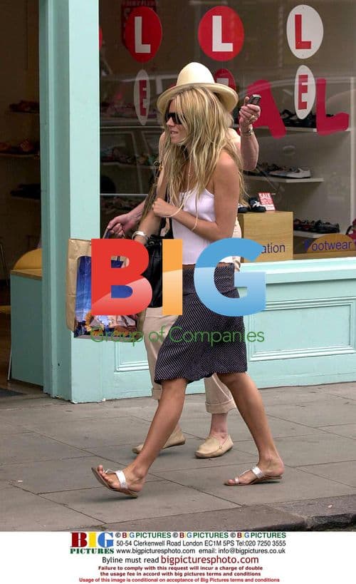 Sienna Miller Paparazzi Moment