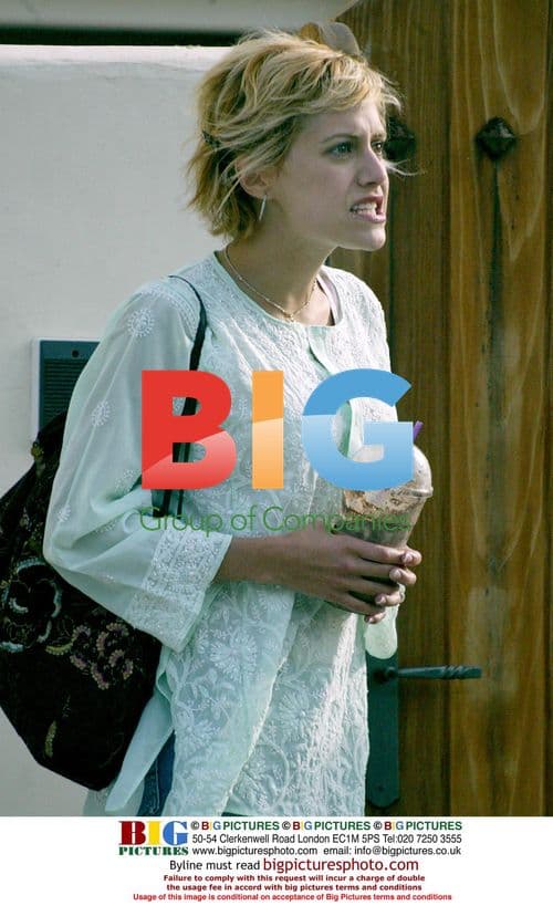 Britney Murphy house hunting in Malibu