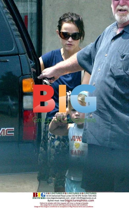 Reese Witherspoon Filming "Walk the Line" in Tennessee
