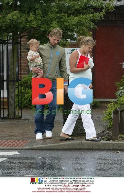 Pregnant Reality TV star Jade Goody with son and ex