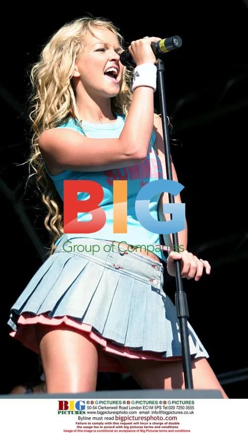 Jennifer Ellison Performing at Party in the Park