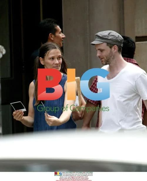 Fran Healey and Wife Shopping in New York