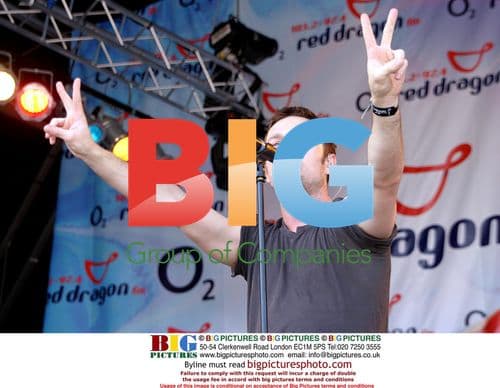 Darren Hayes Performing Live on Stage