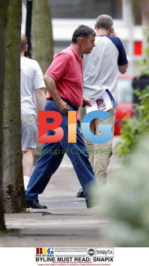 Jacques Santini House Hunting in London