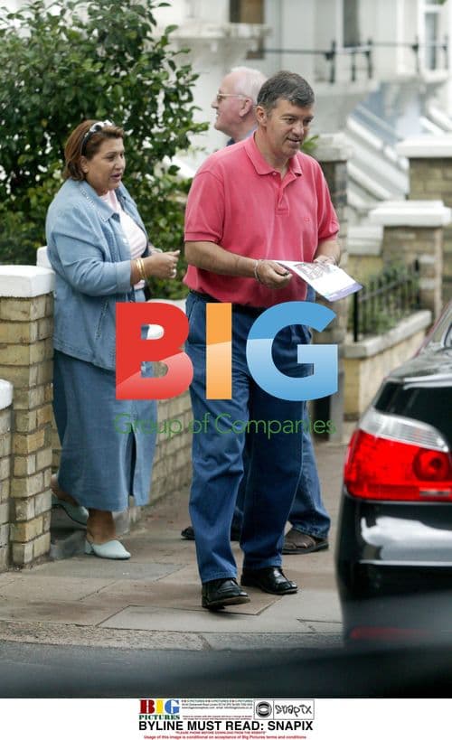 Jacques Santini House Hunting in London