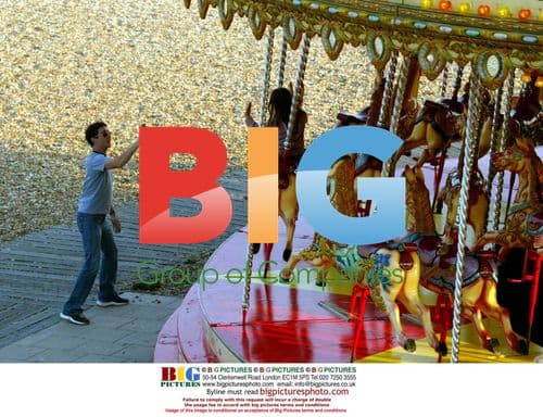 Steve Coogan with ex-girlfriend and daughter