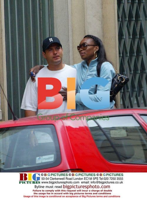 Venus Williams Out for Walk with Boyfriend