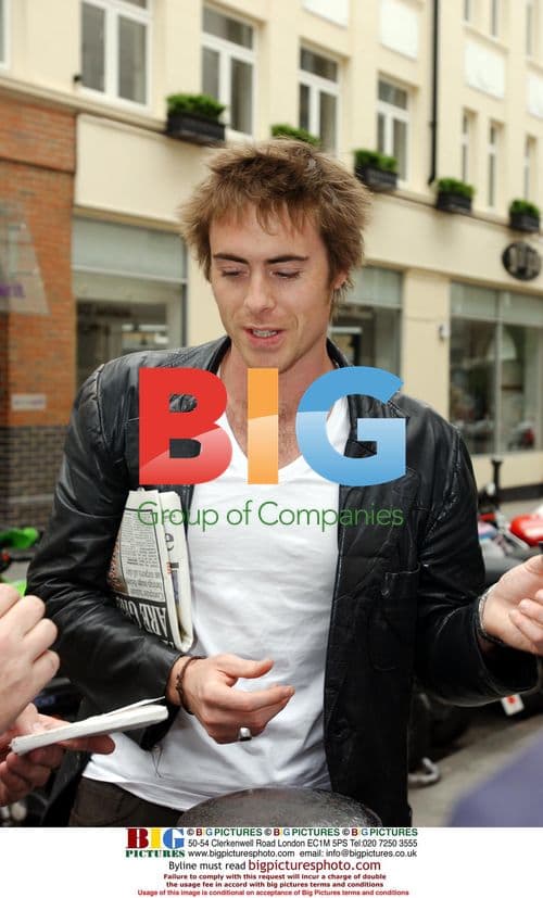 James Murray signing autographs