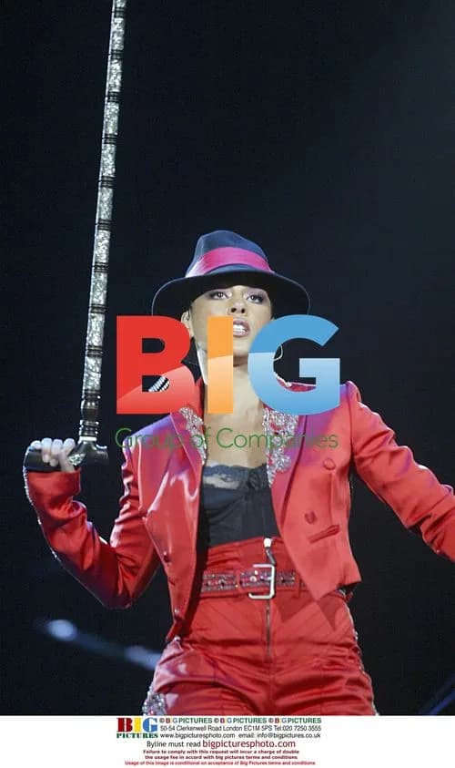 Alicia Keys Singing Live at Rio Rock Festival