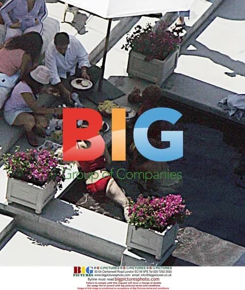 Jennifer Lopez Celebrates Marriage with Pool Party