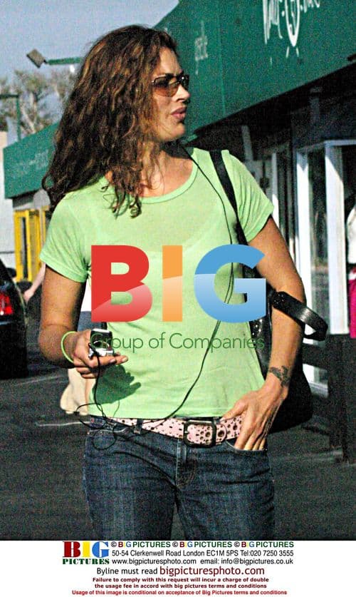 Carre Otis strolling through Malibu