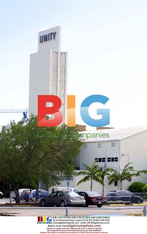 Barbara Feltus and Boyfriend Attend Unity Church in Miami