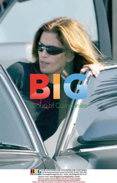 Cindy Crawford exits doctor's office
