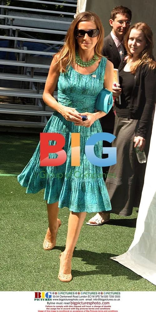 Sarah Jessica Parker at 'Real Simple' Tag Sale Event