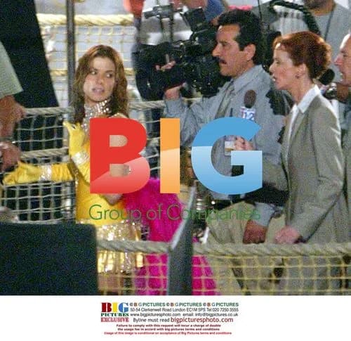 Sandra Bullock on set of Miss Congeniality 2