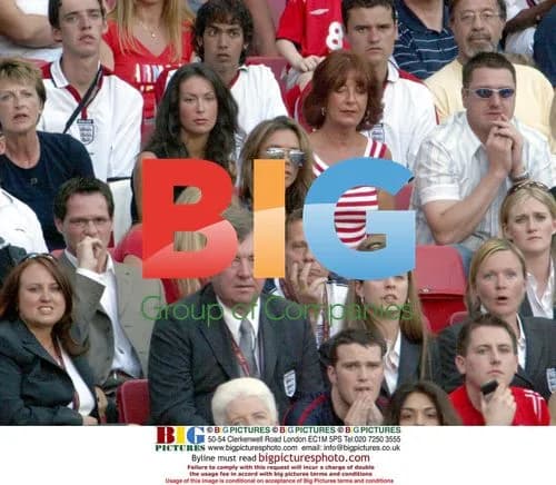 Victoria Beckham with sons at Euro 2004