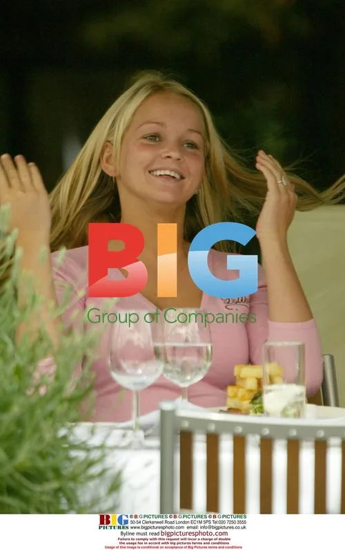 Jennifer Ellison Lunch with Friend