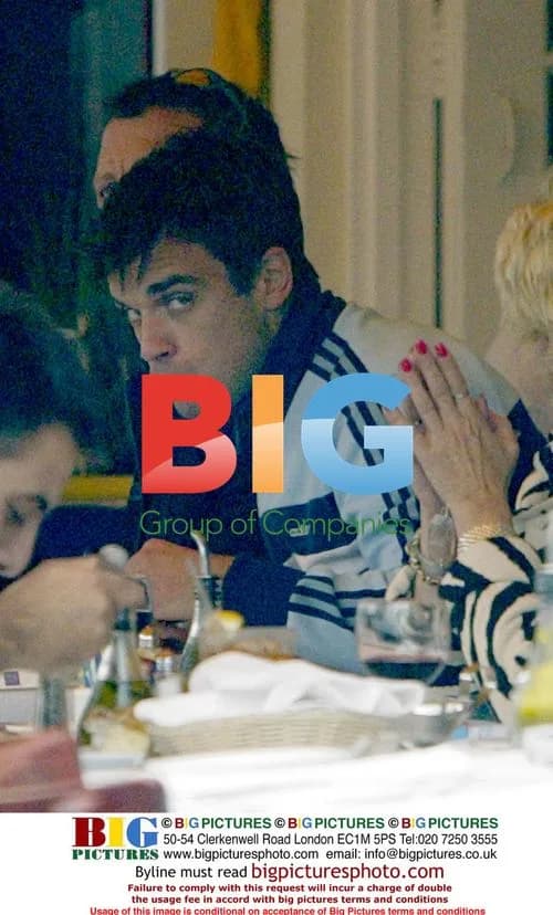 Robbie Williams Eating Lunch