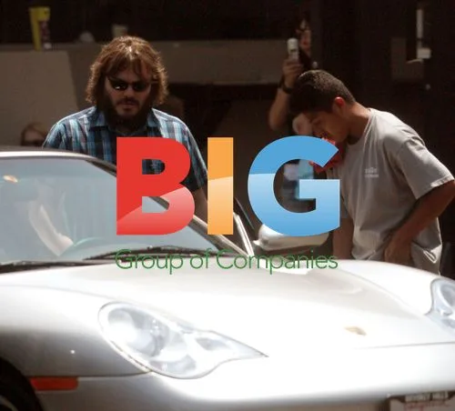 Jack Black Gets Porsche Washed