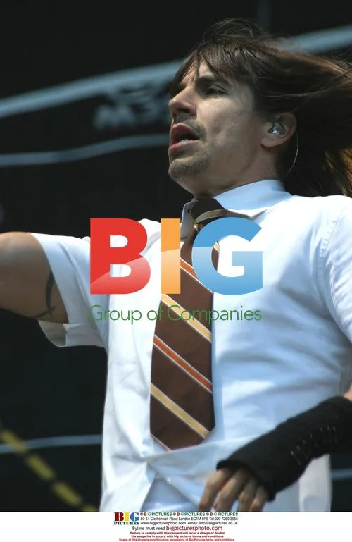 Anthony Kiedis of Red Hot Chili Peppers at Manchester Stadium