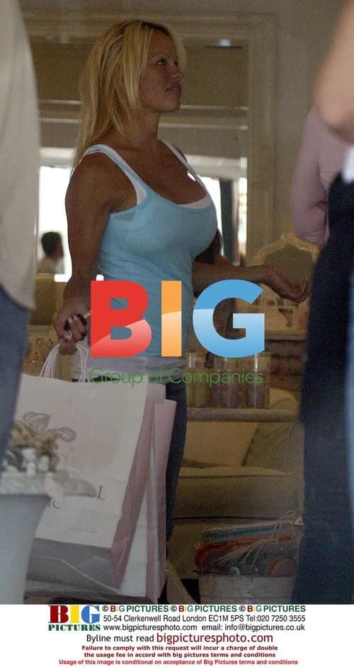 Pamela Anderson Shopping at Shabby Chic in Malibu
