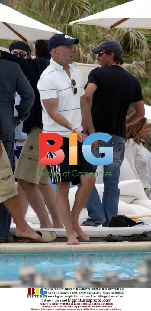 Bruce Willis Plays Air Guitar in St. Tropez