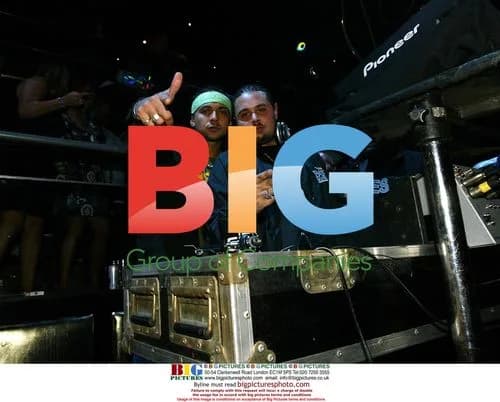 Sean Paul and Brother Jason Hendrix After Wembley Concert