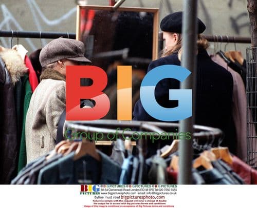 Kylie Minogue Shopping on Portobello Road