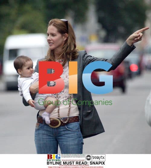 Trinny Woodall and daughter hail cab in London