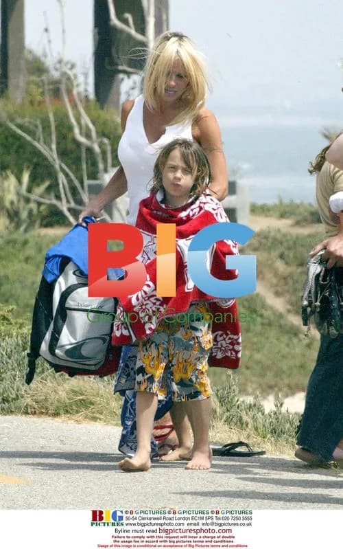 Pamela Anderson with Kids at Malibu Beach