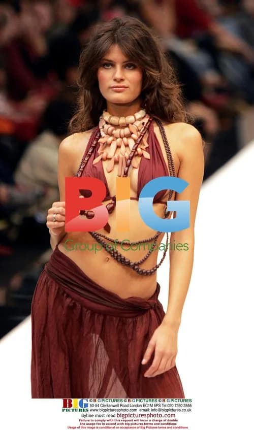 Isabeli Fontana at Fashion Rio