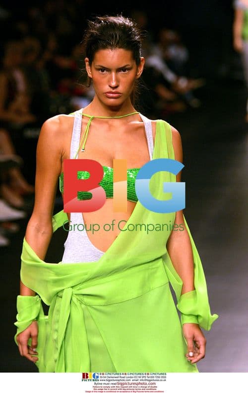 Model Anna Hickman at Fashion Rio